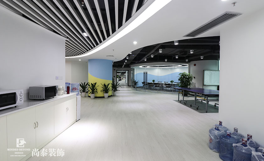 2100㎡招聘公司辦公室裝修實景圖 | 智聯招聘