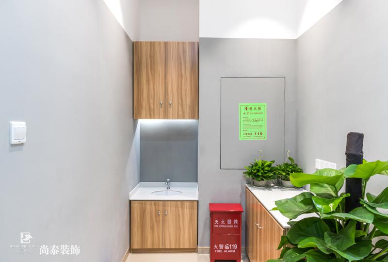 教育培訓(xùn)機構(gòu)洗手間裝修實景圖