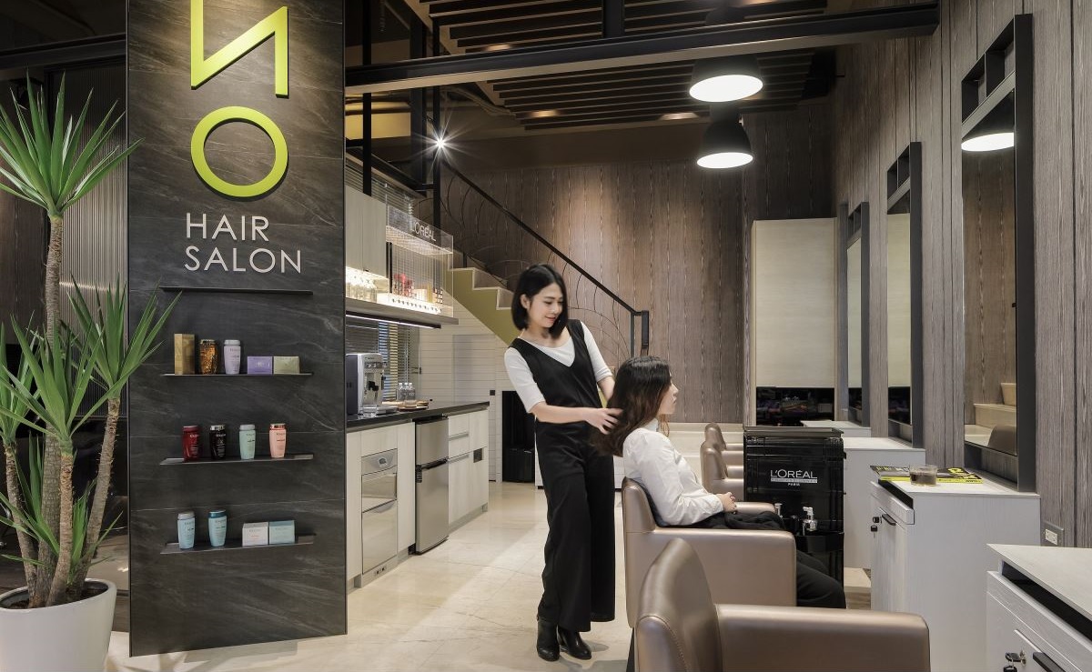 店面裝修:復古休閑風打造時尚空間！眾多發廊指定的設計風格